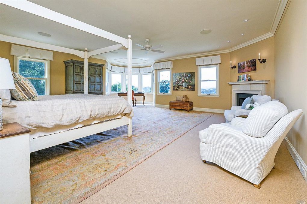 1089 Green Valley Road